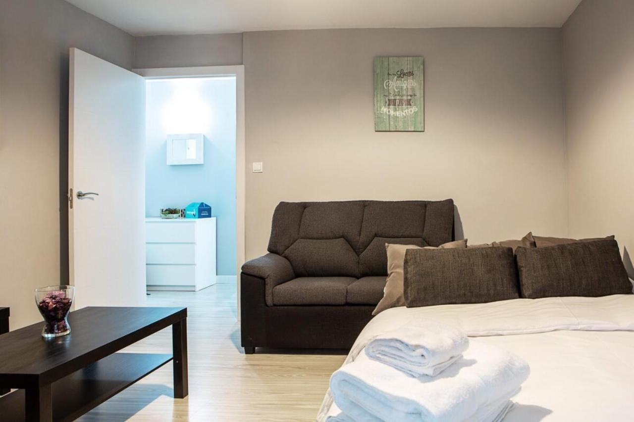 Lovely 3 Bedroom Apartment Next To Fuencarral Madrid Exteriör bild