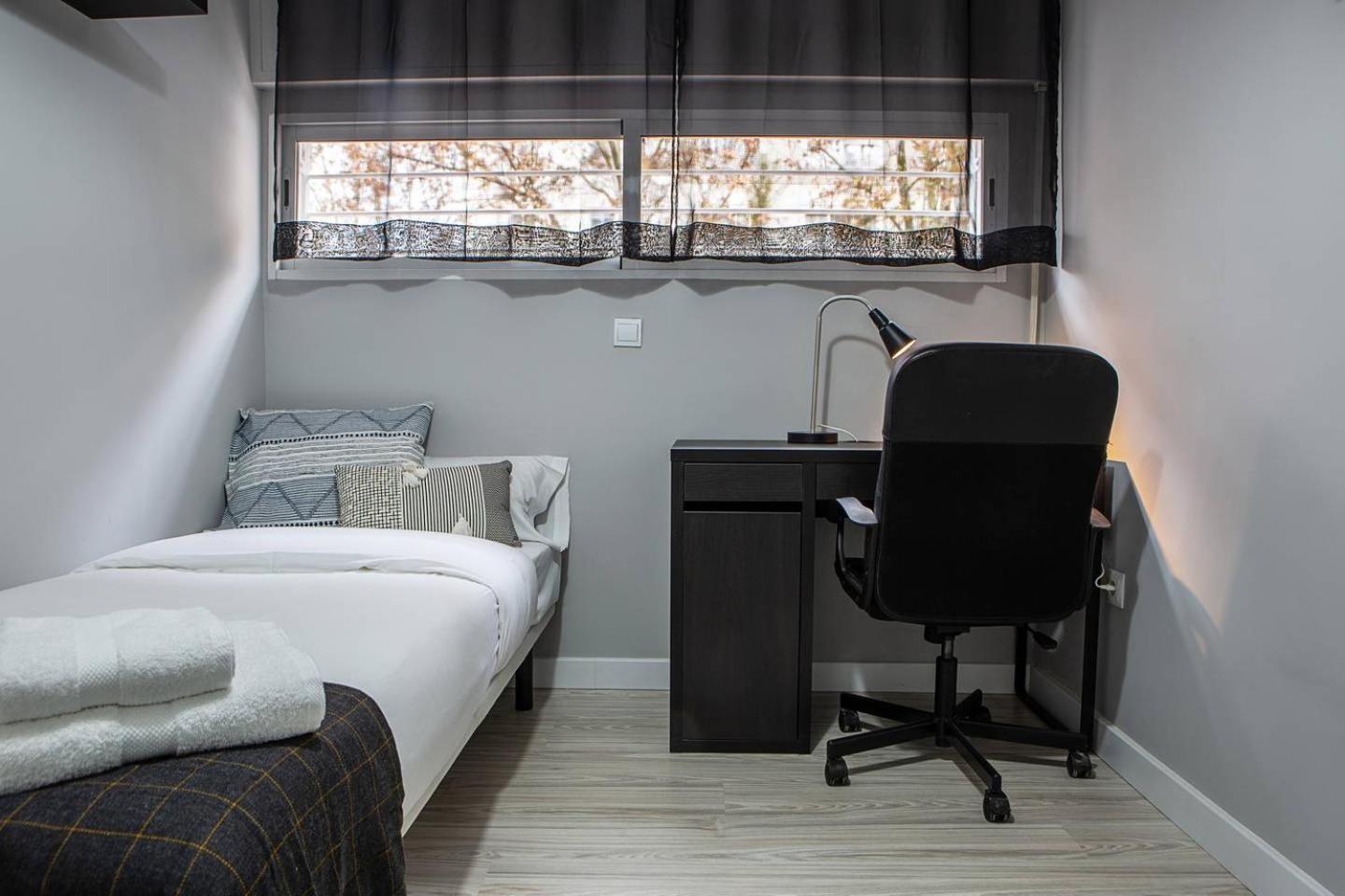 Lovely 3 Bedroom Apartment Next To Fuencarral Madrid Exteriör bild